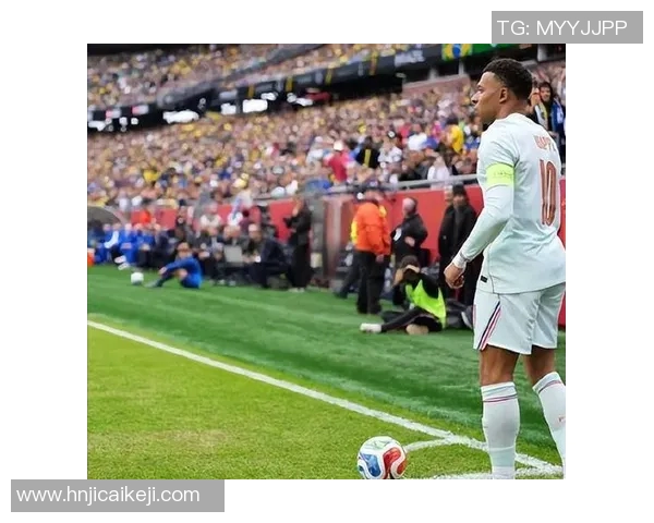 姆巴佩全场霸气表现点燃比赛激情精彩瞬间回顾与分析